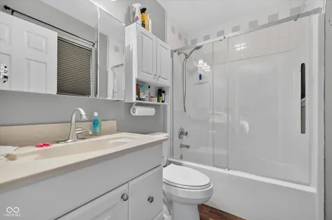 5664 Pine Knoll Boulevard Noblesville IN 46062