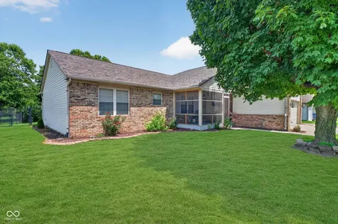 5664 Pine Knoll Boulevard Noblesville IN 46062