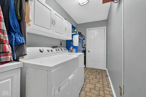 5664 Pine Knoll Boulevard Noblesville IN 46062