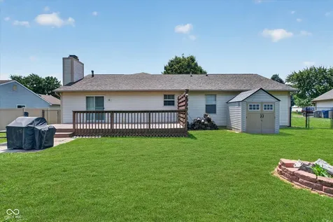 5664 Pine Knoll Boulevard Noblesville IN 46062