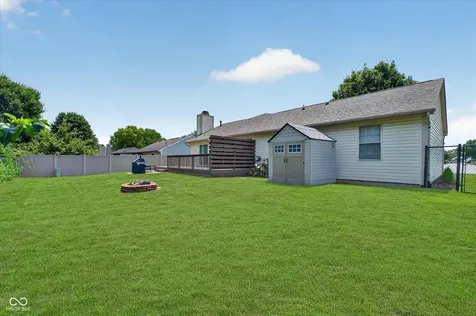 5664 Pine Knoll Boulevard Noblesville IN 46062