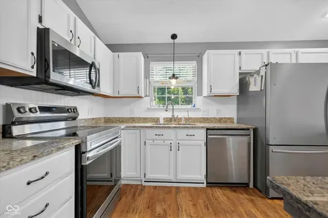 5664 Pine Knoll Boulevard Noblesville IN 46062