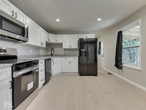 5008 W 37th Street Indianapolis IN 46224