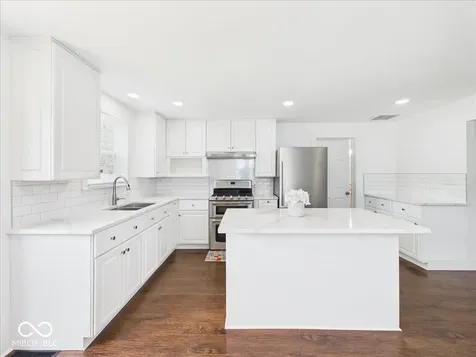 3702 N Temple Avenue Indianapolis IN 46218