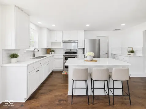 3702 N Temple Avenue Indianapolis IN 46218