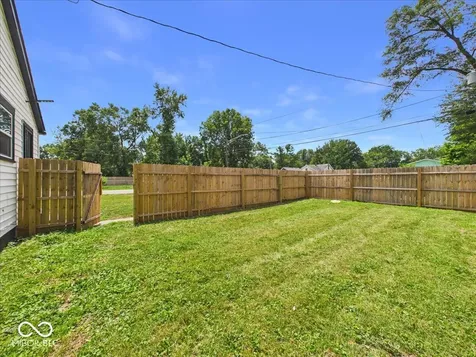 3702 N Temple Avenue Indianapolis IN 46218