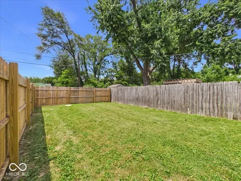3702 N Temple Avenue Indianapolis IN 46218