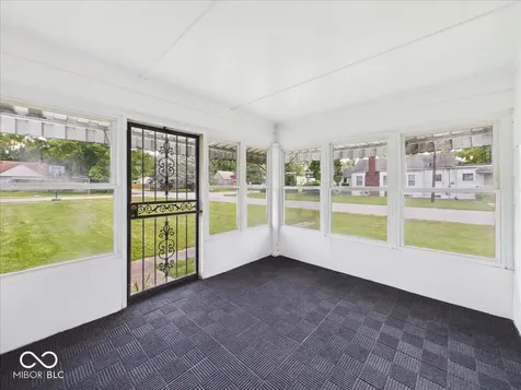 3702 N Temple Avenue Indianapolis IN 46218