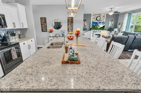 121 Gale Road Danville IN 46122