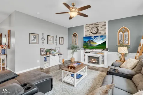 121 Gale Road Danville IN 46122