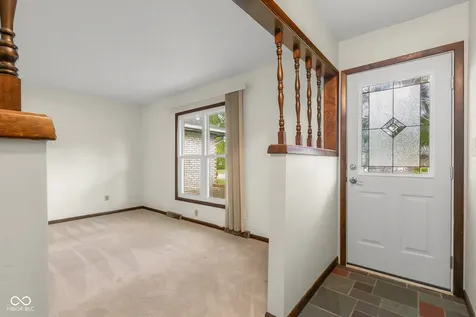 10112 N Hickory Lane Columbus IN 47203