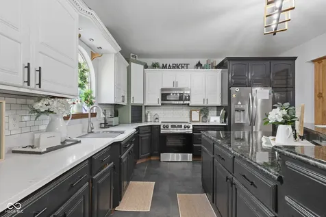 1682 Decourcy Court Franklin IN 46131
