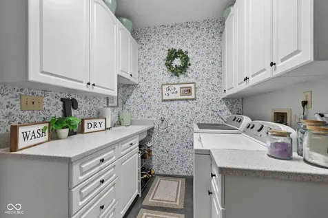 1682 Decourcy Court Franklin IN 46131