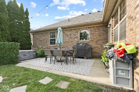 1682 Decourcy Court Franklin IN 46131