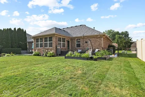 1682 Decourcy Court Franklin IN 46131