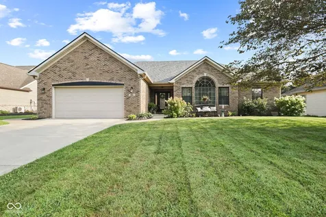 1682 Decourcy Court Franklin IN 46131