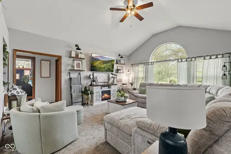 1682 Decourcy Court Franklin IN 46131