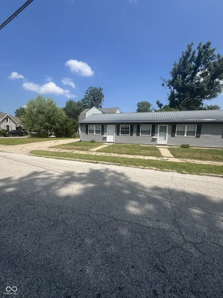 904 Sloan Street Crawfordsville IN 47933