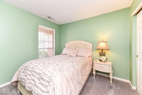 7701 Raleigh Lane Fishers IN 46038