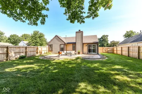 7701 Raleigh Lane Fishers IN 46038
