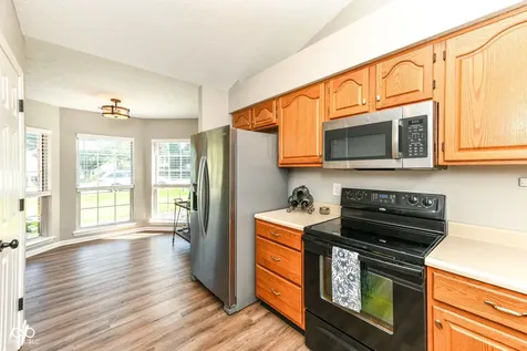 7701 Raleigh Lane Fishers IN 46038
