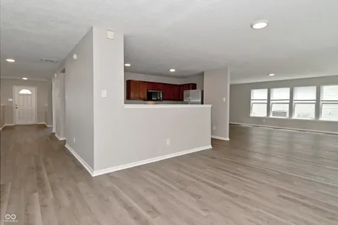 10421 Parmer Circle Fishers IN 46038