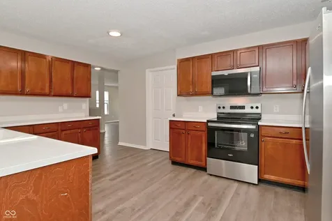 10421 Parmer Circle Fishers IN 46038
