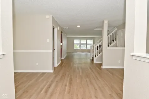 10421 Parmer Circle Fishers IN 46038