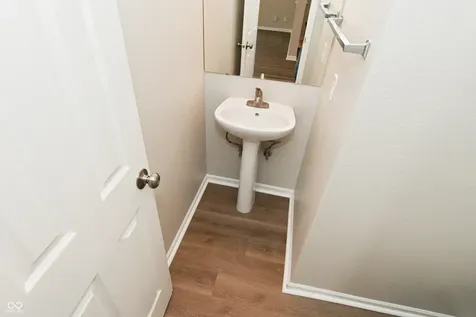 10421 Parmer Circle Fishers IN 46038