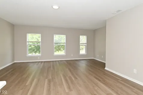10421 Parmer Circle Fishers IN 46038