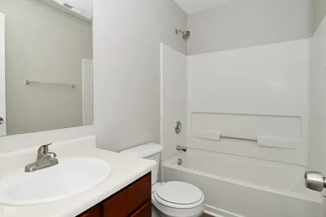 10421 Parmer Circle Fishers IN 46038