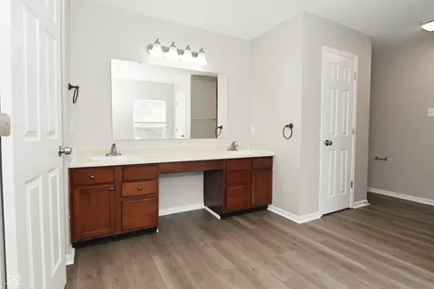 10421 Parmer Circle Fishers IN 46038
