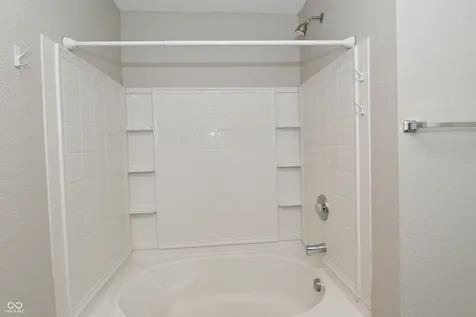 10421 Parmer Circle Fishers IN 46038