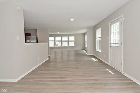 10421 Parmer Circle Fishers IN 46038