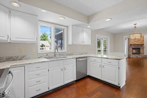 12150 Sunrise Court Indianapolis IN 46229
