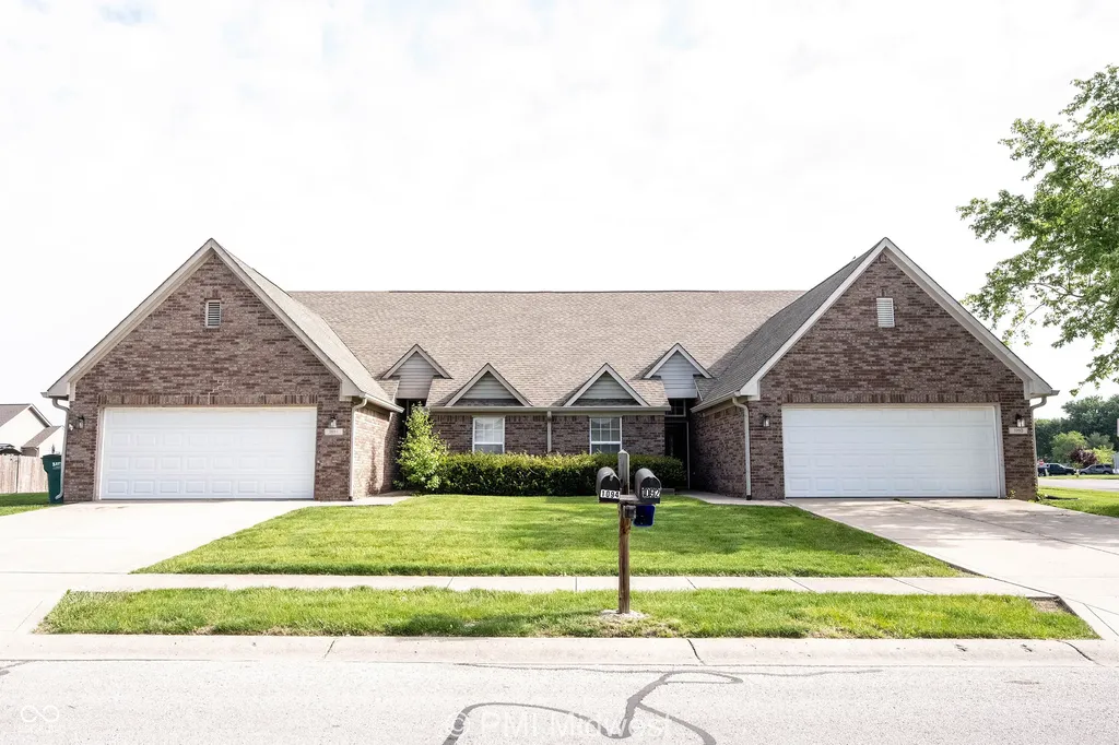 1092 Cobra Drive Franklin IN 46131