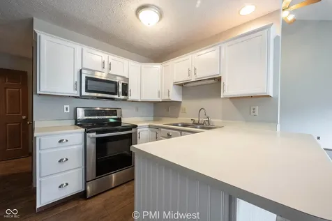 1092 Cobra Drive Franklin IN 46131
