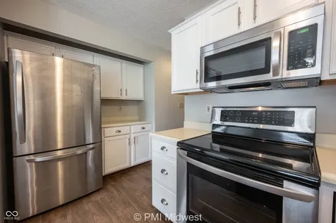 1092 Cobra Drive Franklin IN 46131