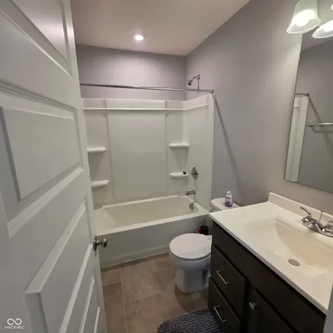 6435 Nicoson Indianapolis IN 46259