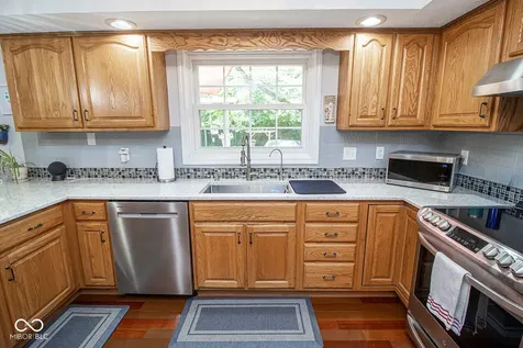 8910 Skippers Way Indianapolis IN 46256