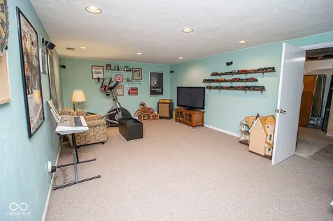 8910 Skippers Way Indianapolis IN 46256