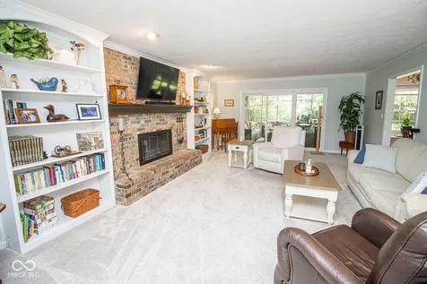 8910 Skippers Way Indianapolis IN 46256