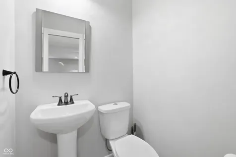 5210 E 46th Street Indianapolis IN 46226