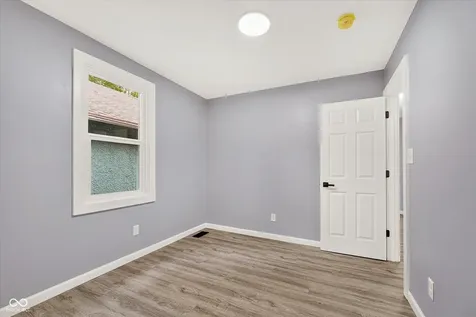 1256 W 33rd Indianapolis IN 46208