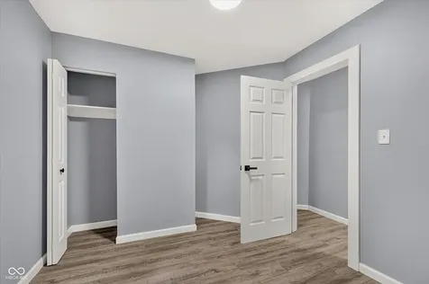 1256 W 33rd Indianapolis IN 46208