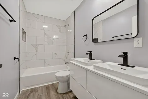1256 W 33rd Indianapolis IN 46208
