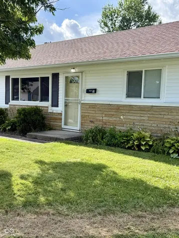 55 Crestview Greenwood IN 46143