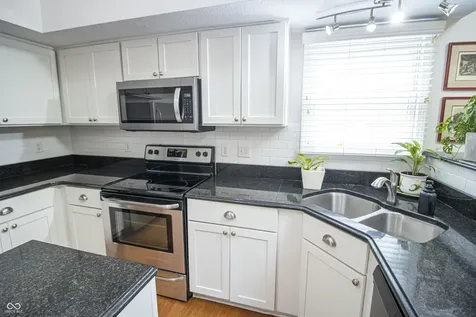 10776 Belair Drive Carmel IN 46280
