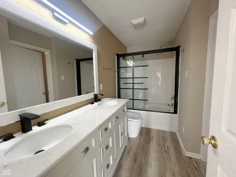 14243 Holly Berry Circle Fishers IN 46038