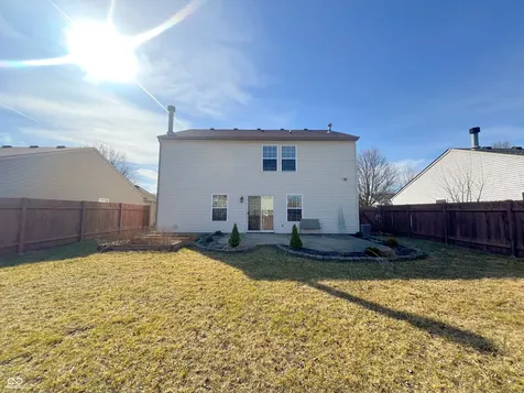 14243 Holly Berry Circle Fishers IN 46038